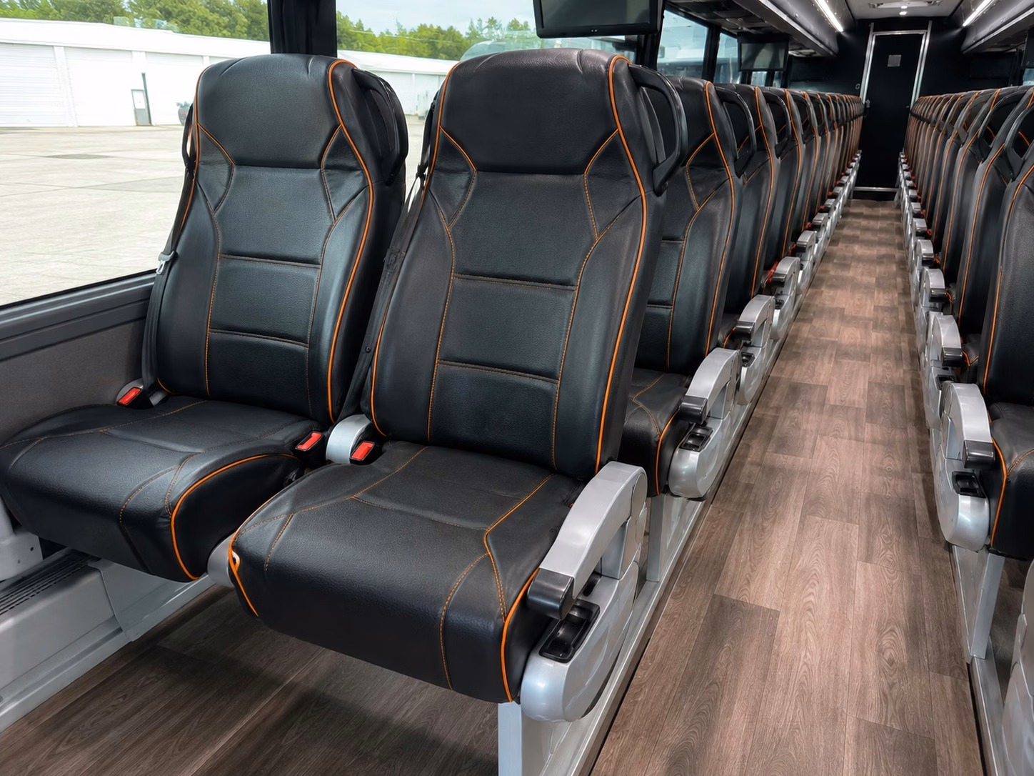 charterbusnorfolk com makes norfolk monarchs game day shuttles simple