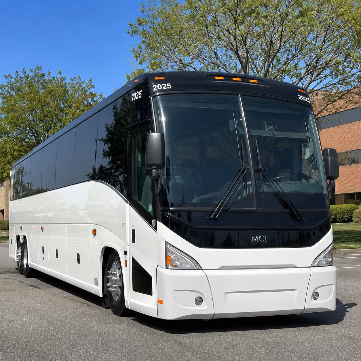 outdoor amphitheater nights made simple with a norfolk bus rental
